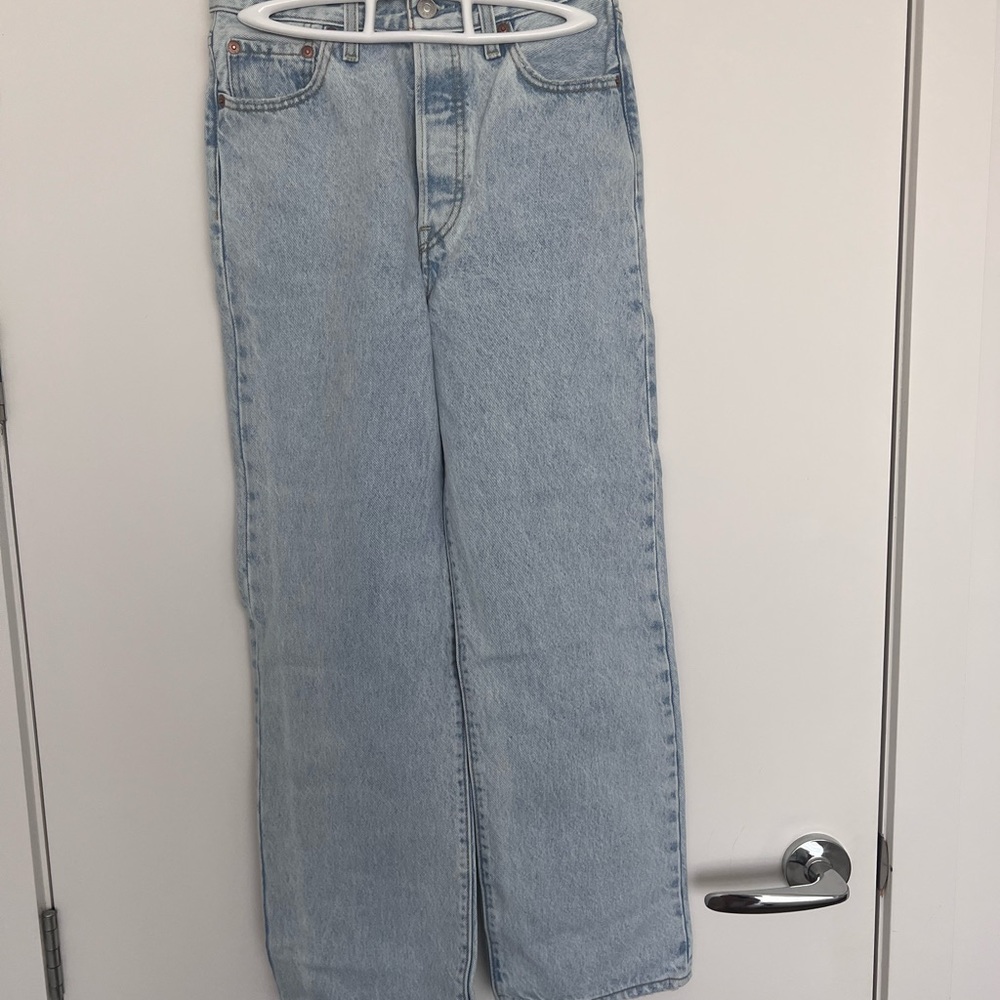 Levis rib cage high rise jeans NWT
